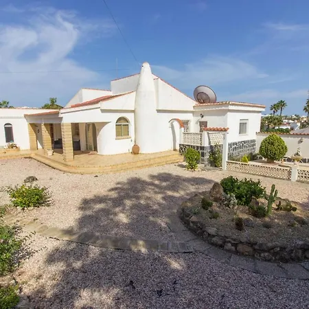 Villa Yolanda *